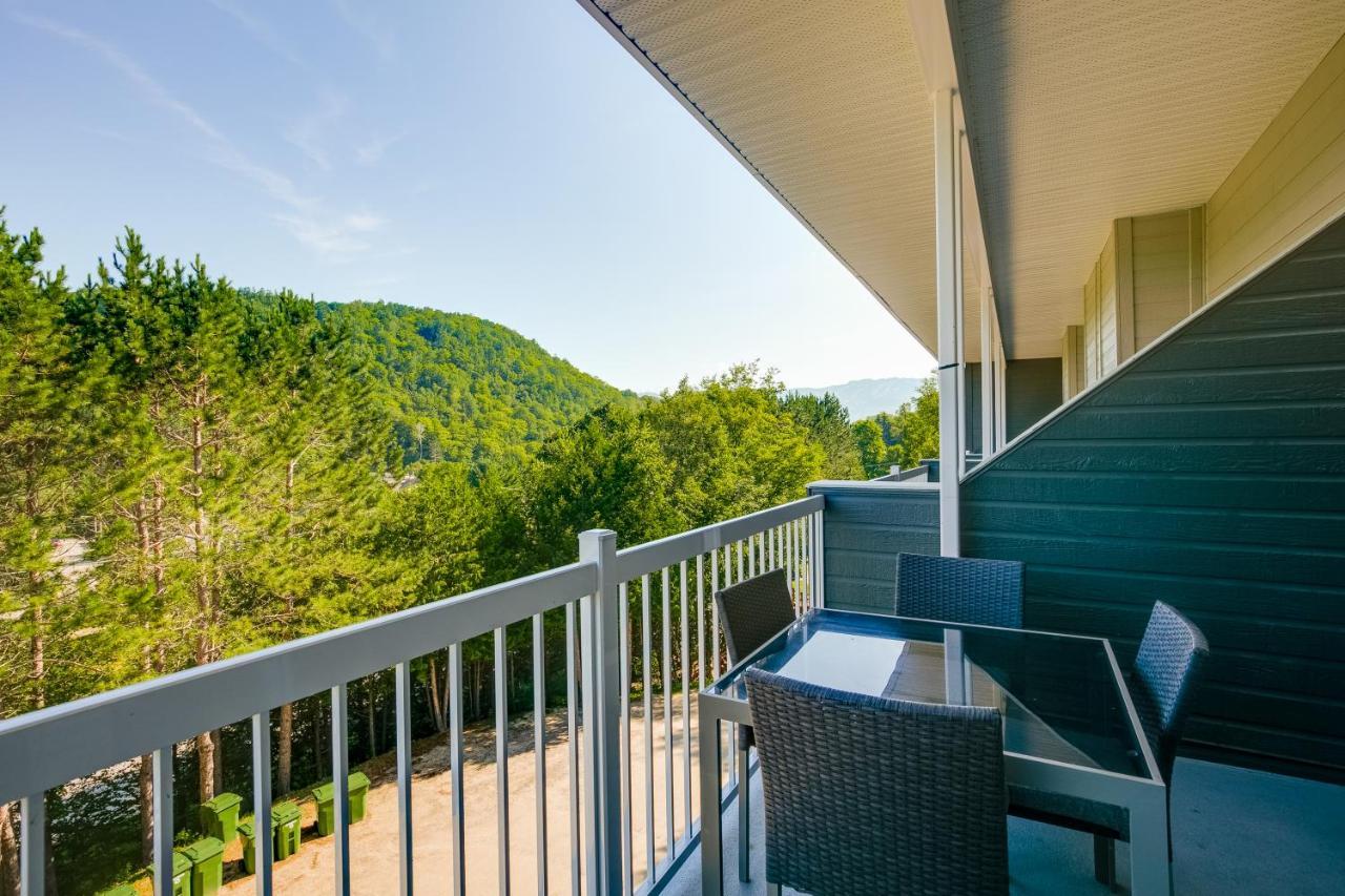 Charming Redesigned Condo-10 Minutes From Mountain Mont-Tremblant Exterior photo